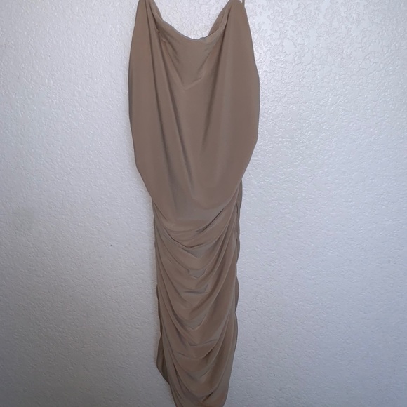 Dress - Picture 3 of 4